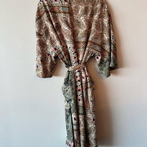 Zara o/s Floral Kimono/Robe! - Picture 5 of 5
